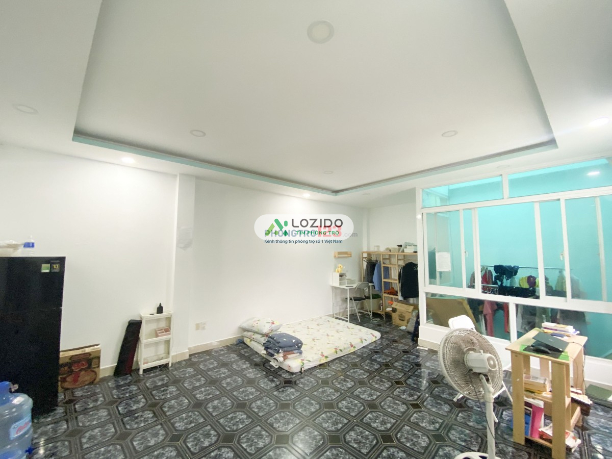 CHDV 1PN 50m2 Tách bếp ngay Ngã tư 7 Hiền P4 Tân Bình măt tiền LÊ BÌNH-1