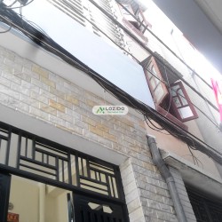 Có phòng ở nhà 4 tầng, cho nam sinh viên thuê gần ĐH Bách Khoa Hà Nội